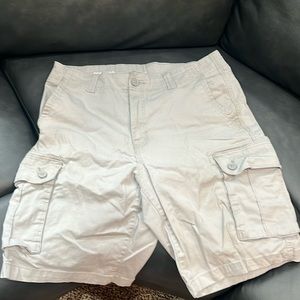 Men’s cargo shorts
